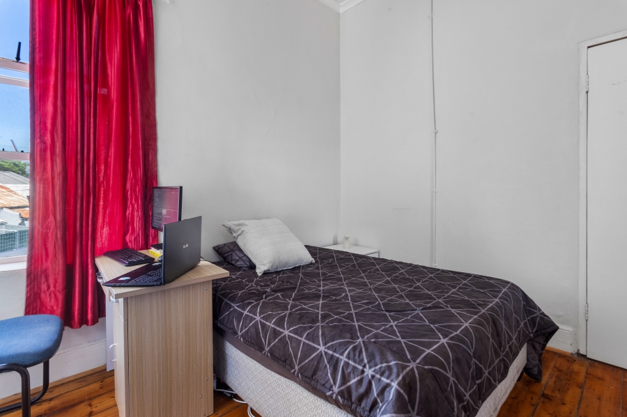 9 Bedroom Property for Sale in Observatory Western Cape